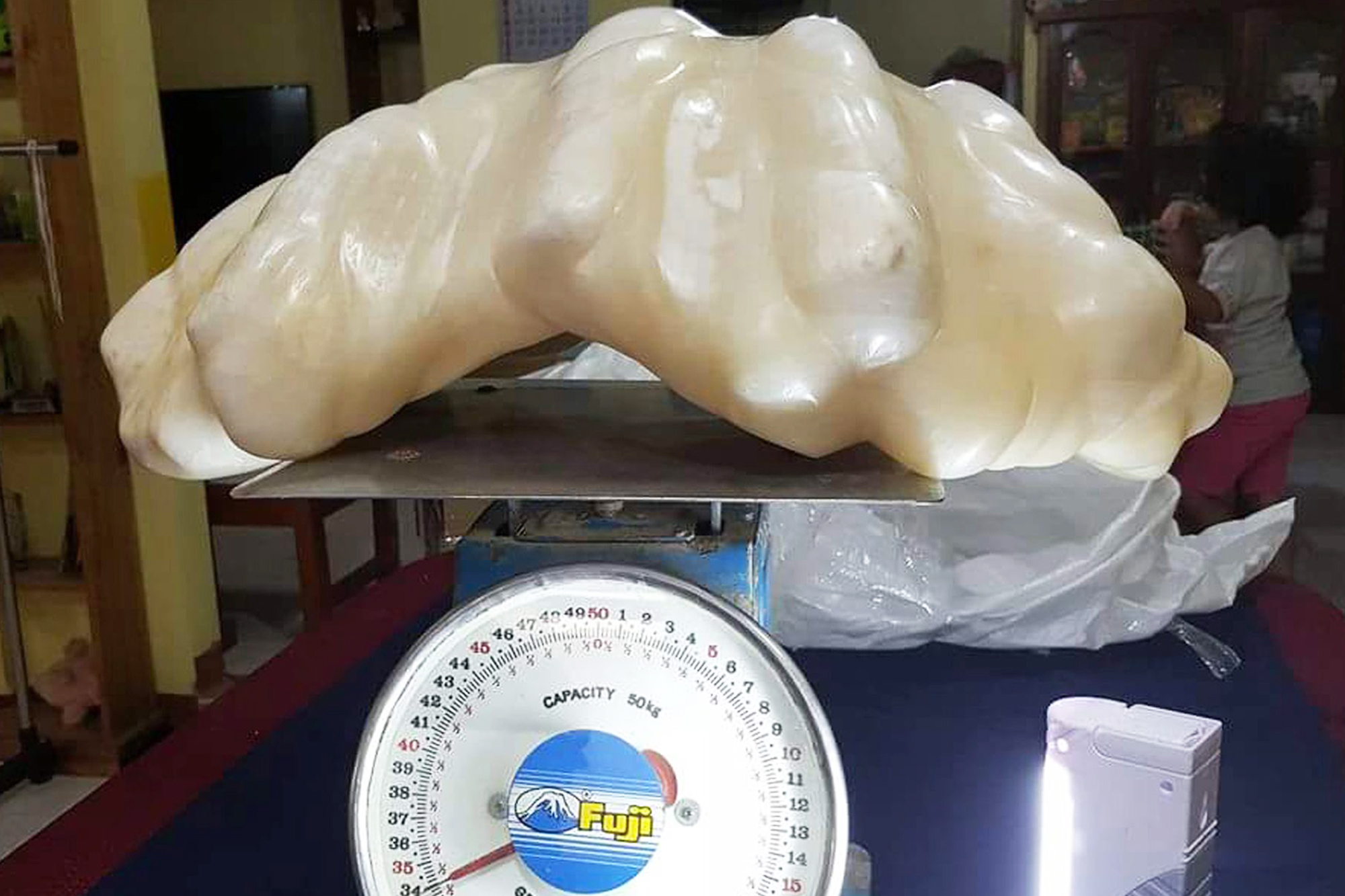 A fisherman kept this $100M pearl under his bed for 10 years
